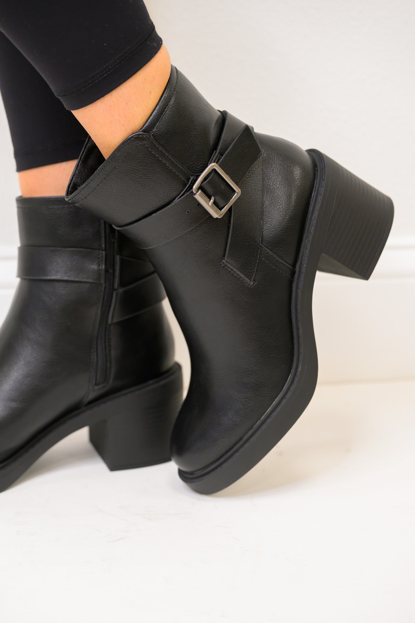 MIA Gryfinn Boots - Black