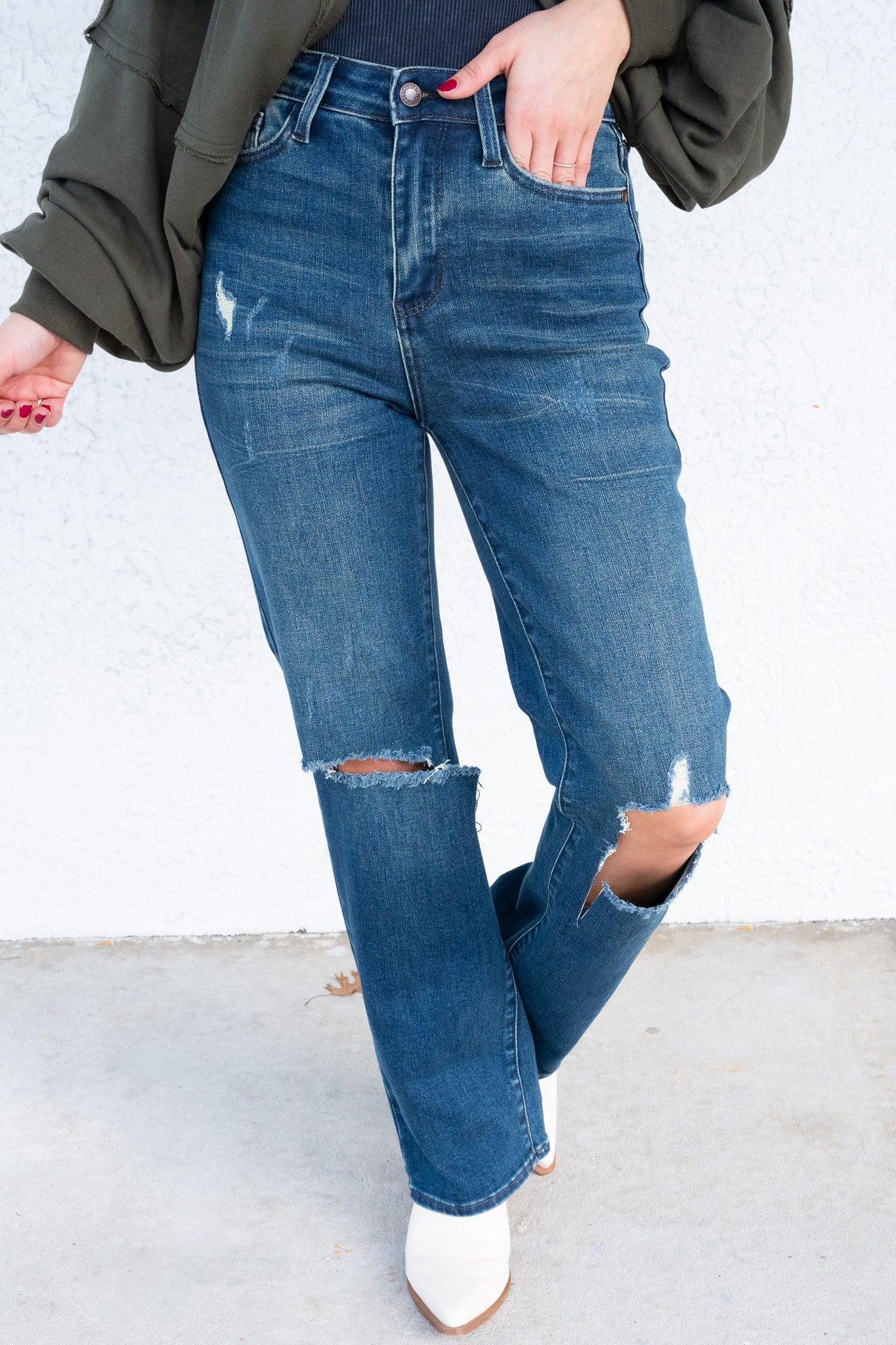 The Brandi By Judy Blue - High Rise Distressed Dad Jeans