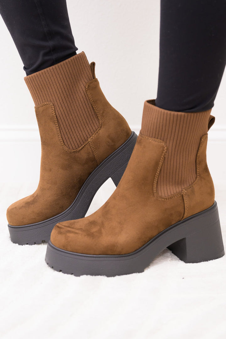 Super Chunky Chelsea Ankle Booties - Chocolate