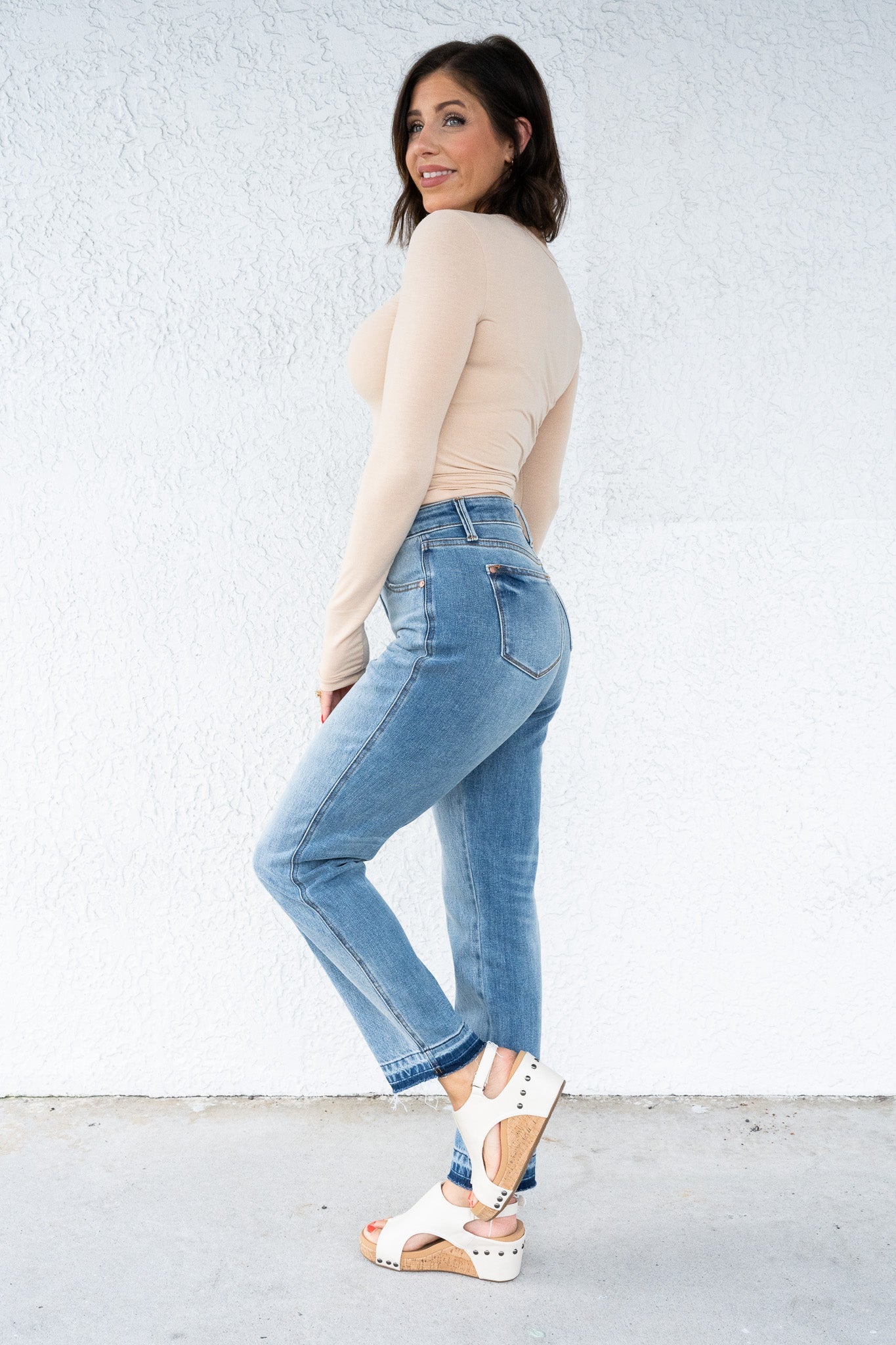 Becky By Judy Blue - Mid Rise Rigid Magic Release Hem Boyfriend Jeans *JB