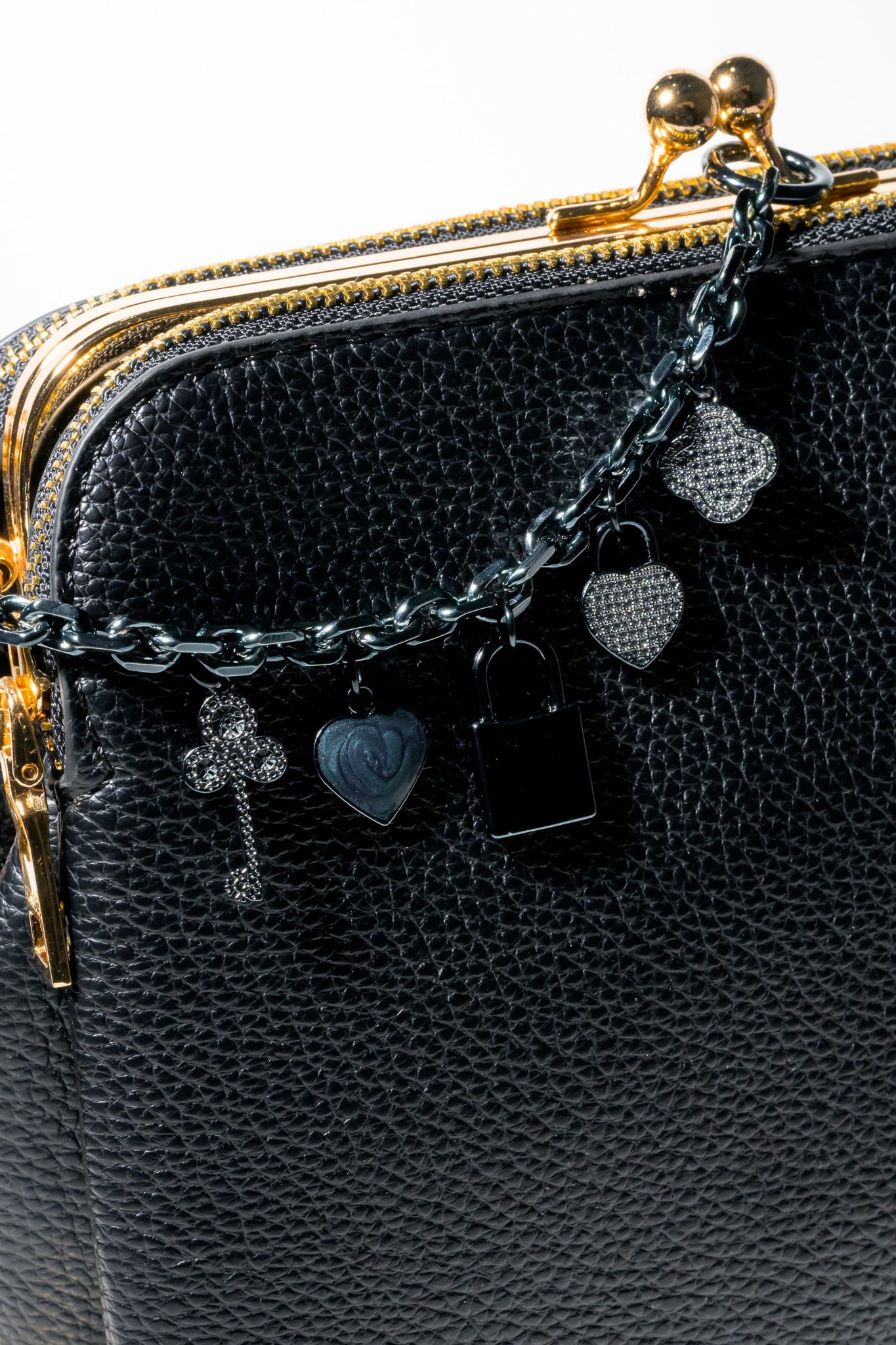 Louie Necklace - Metallic Pearl Black