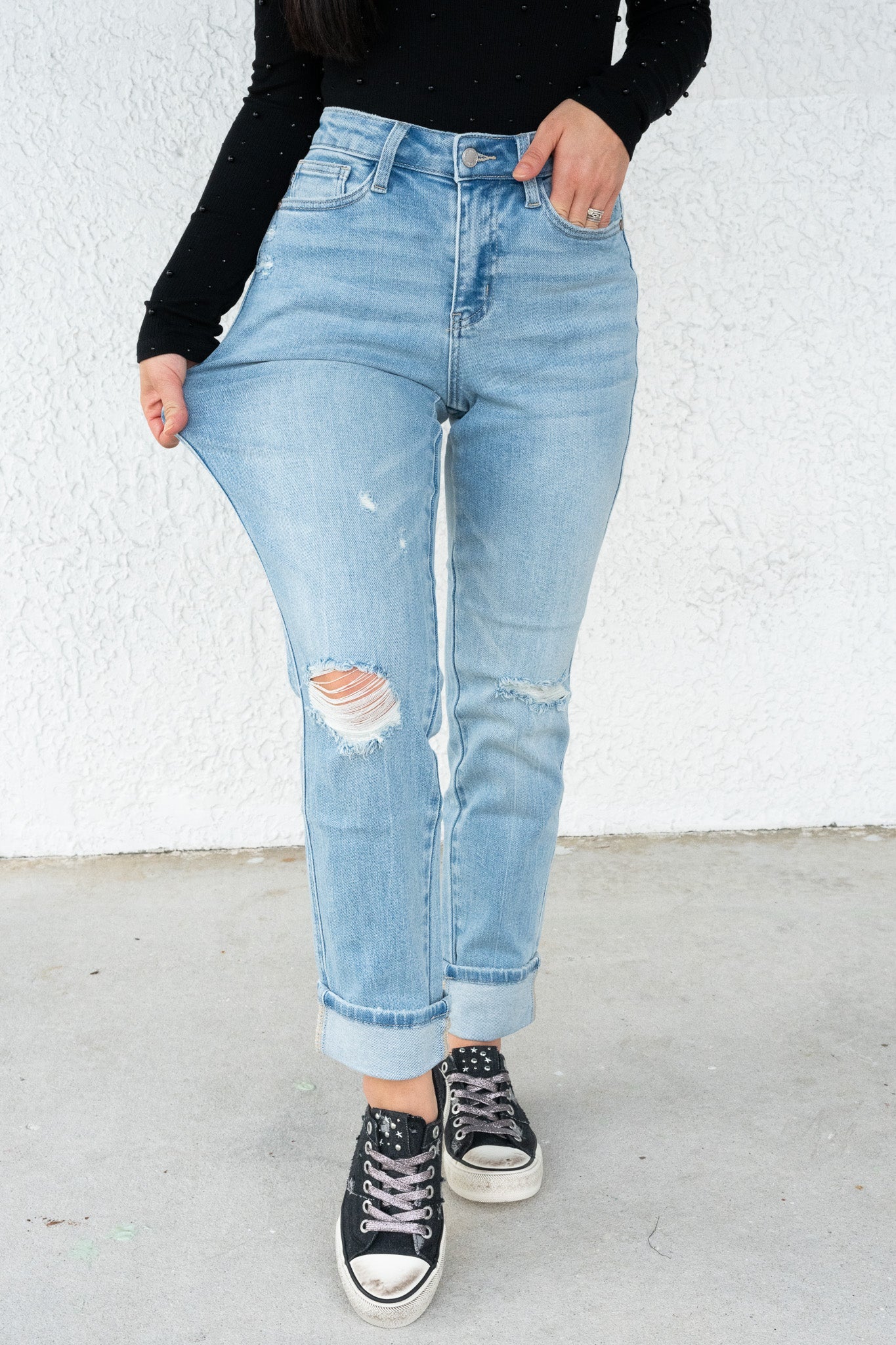 Judy Blue Star Struck Mid Rise Cuff Boyfriend Jeans *JB