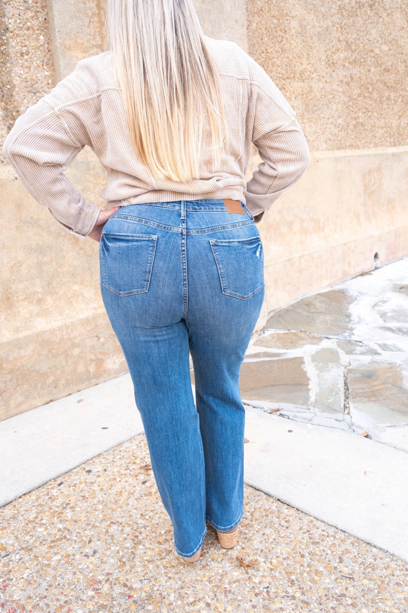 Judy Blue Walk In The Park High Rise Tummy Control Knee Destroy Straight Jeans