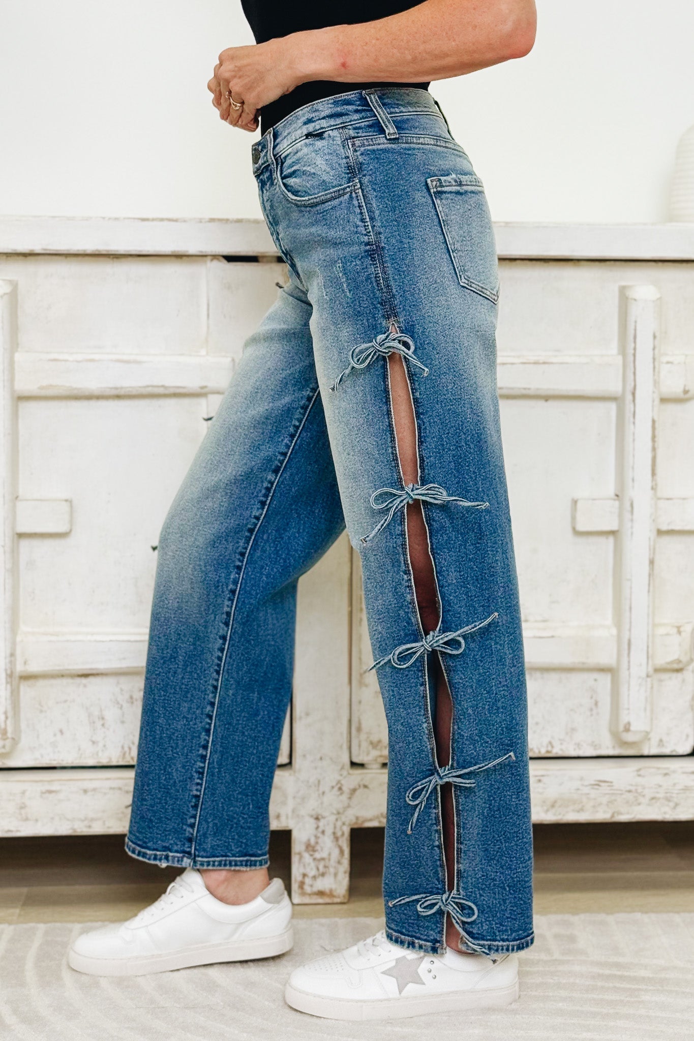 Bows Before Bros By Cello - Mid Rise Baggy Dad Jeans - Medium
