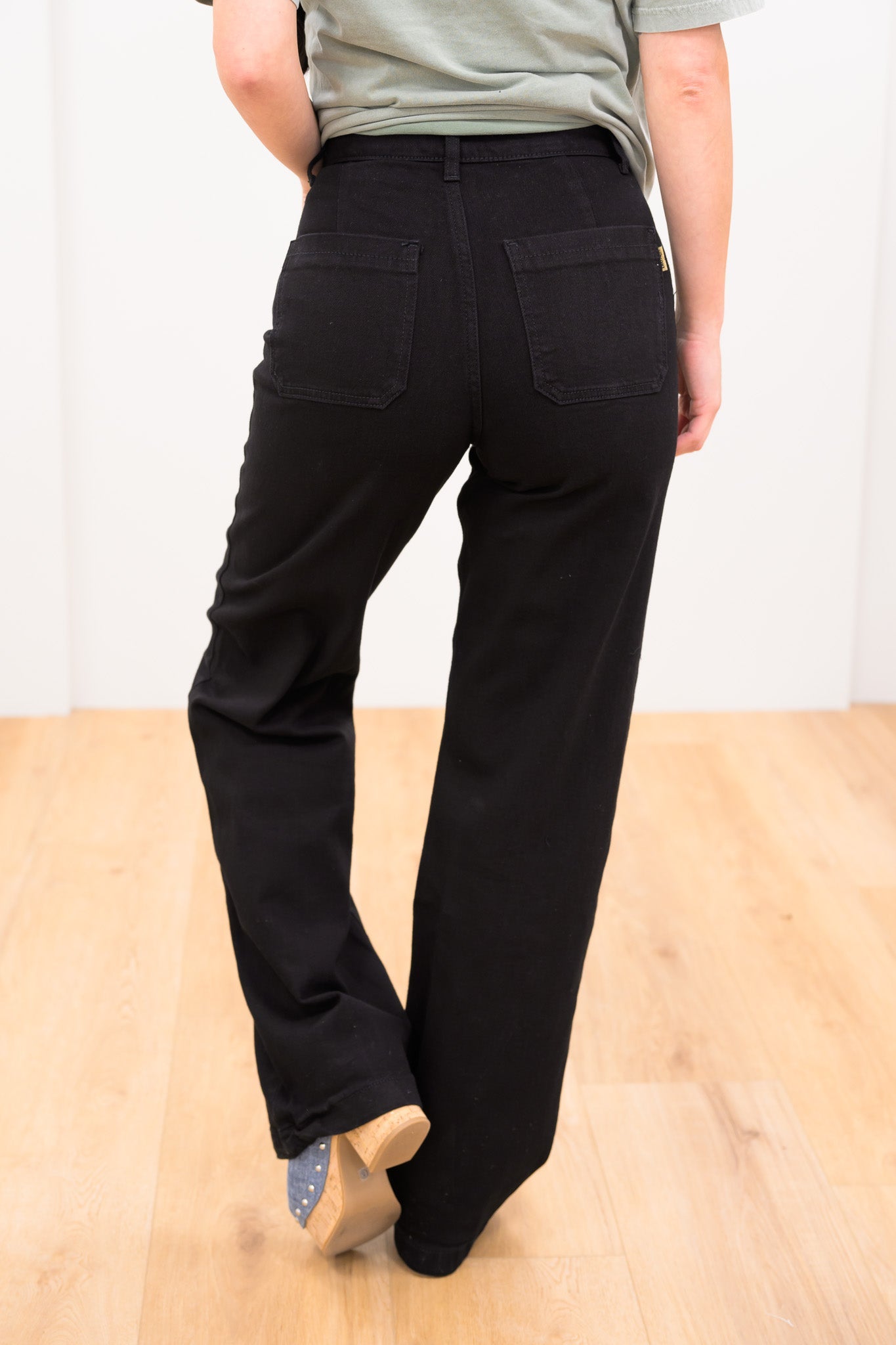 Vibrant M.i.U Big Crush Wide Leg Jeans