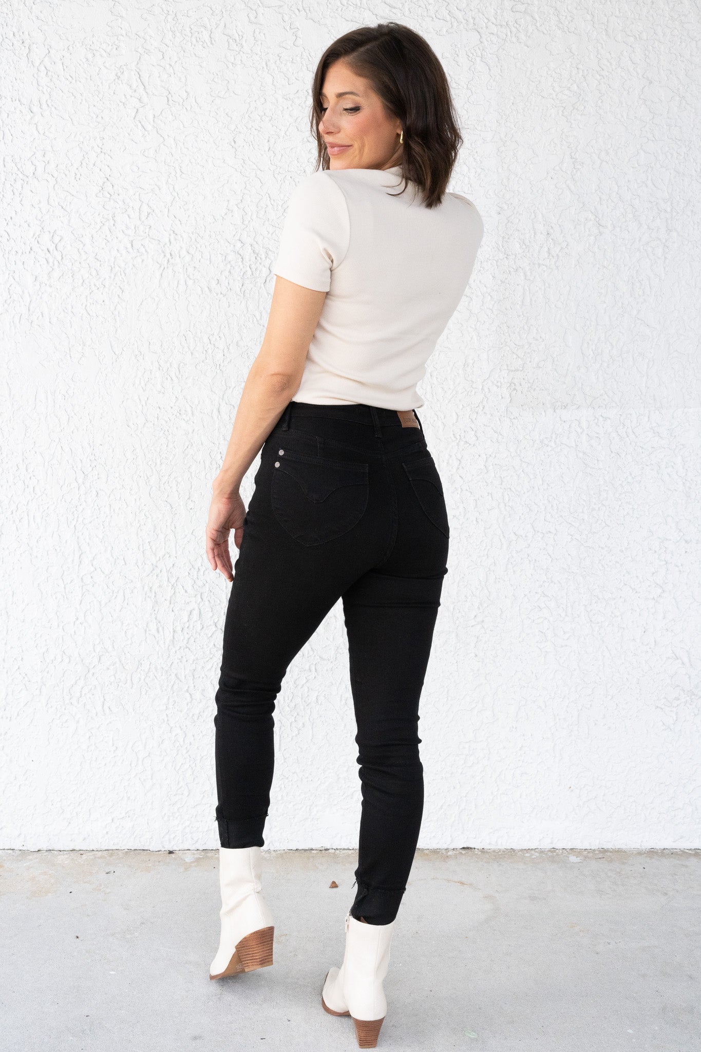 The Date Night By Judy Blue - High Rise Tummy Control Skinny Jeans