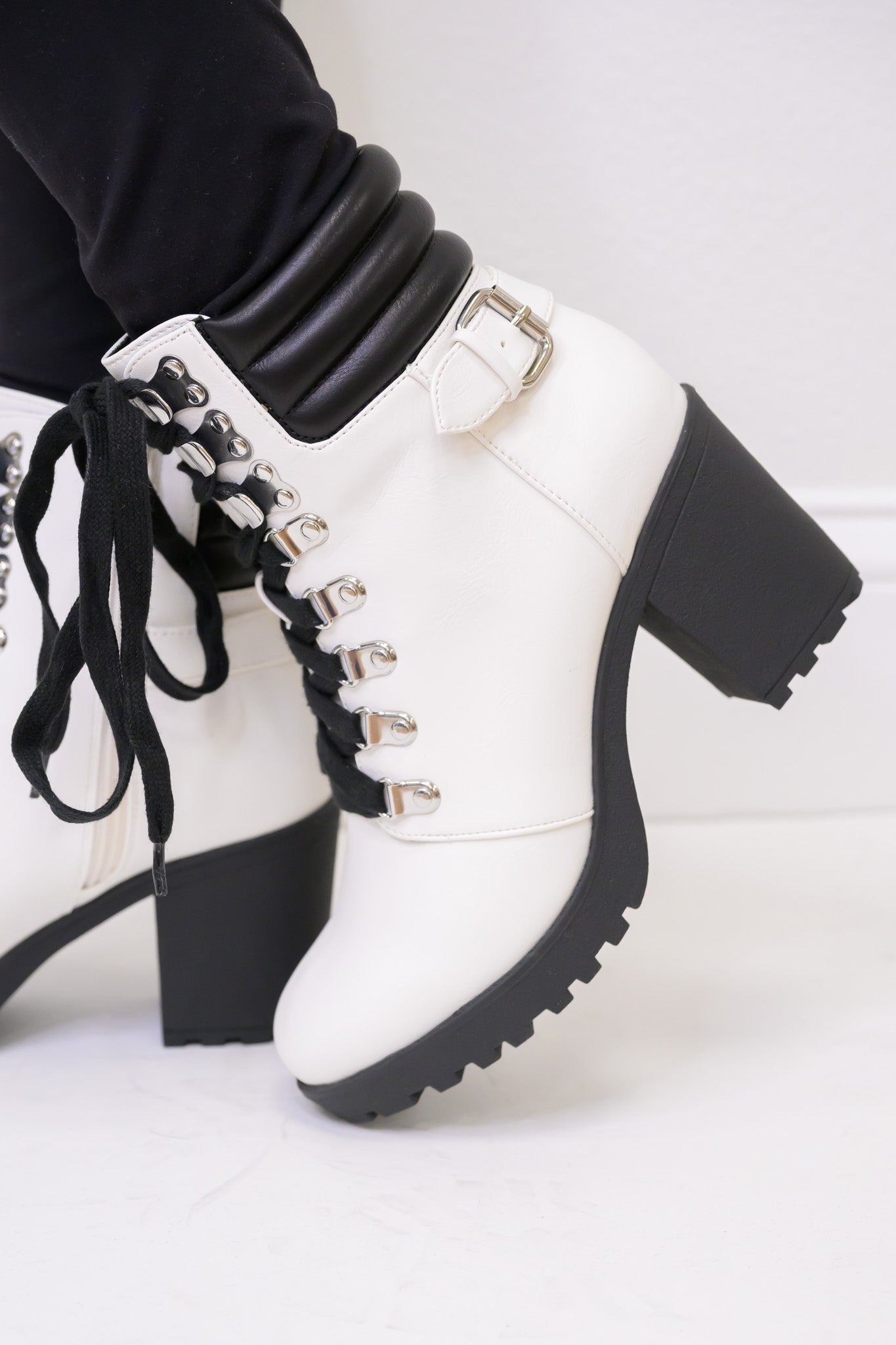 MIA Annamaria Boots - White