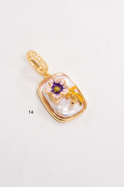 Garden Bloom Charm - Gold
