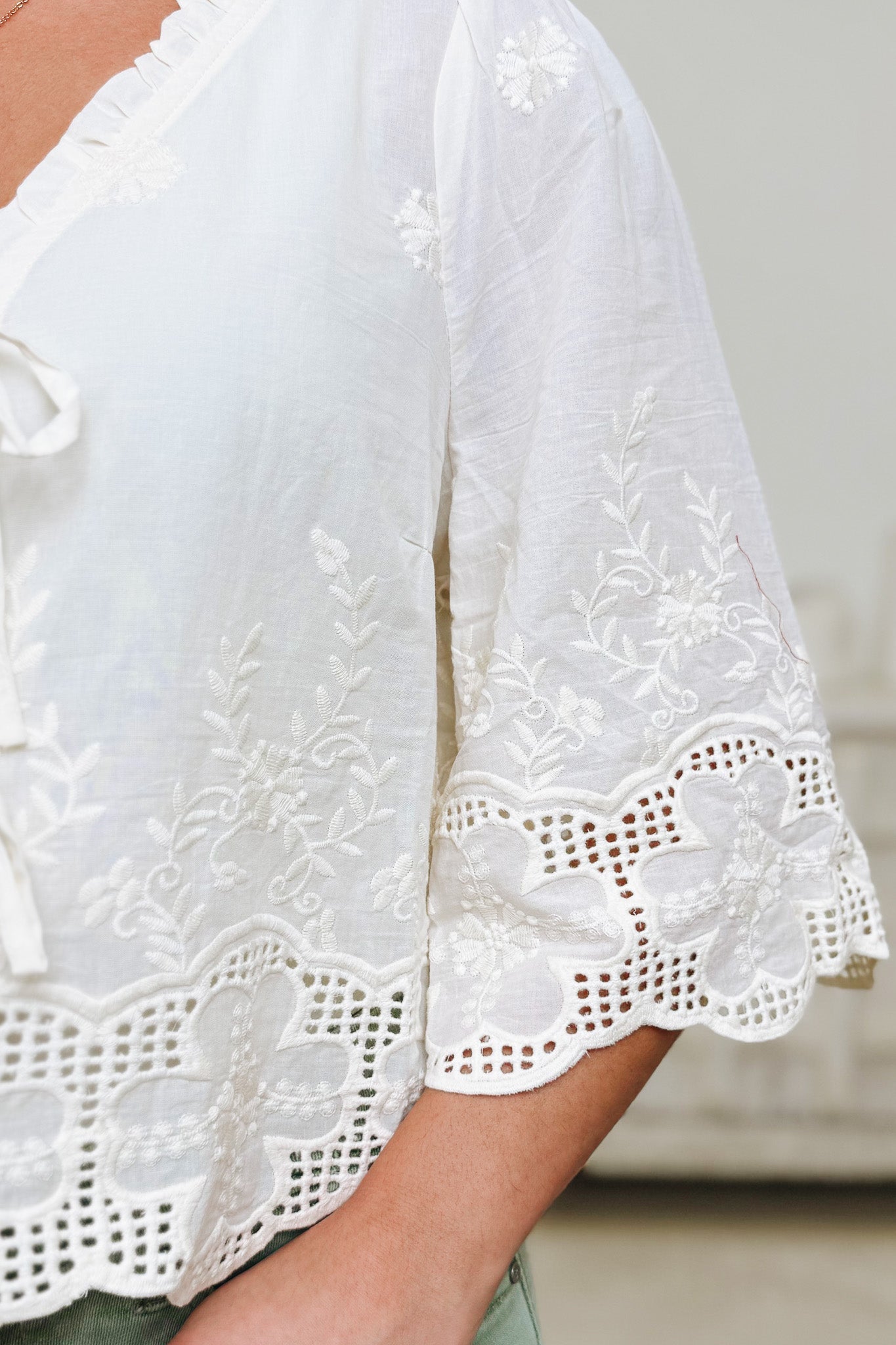Chasing Embrace Top - Ivory