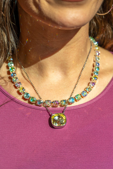 A Higher Place Necklace - Liquid Metallic Pearl White Dream
