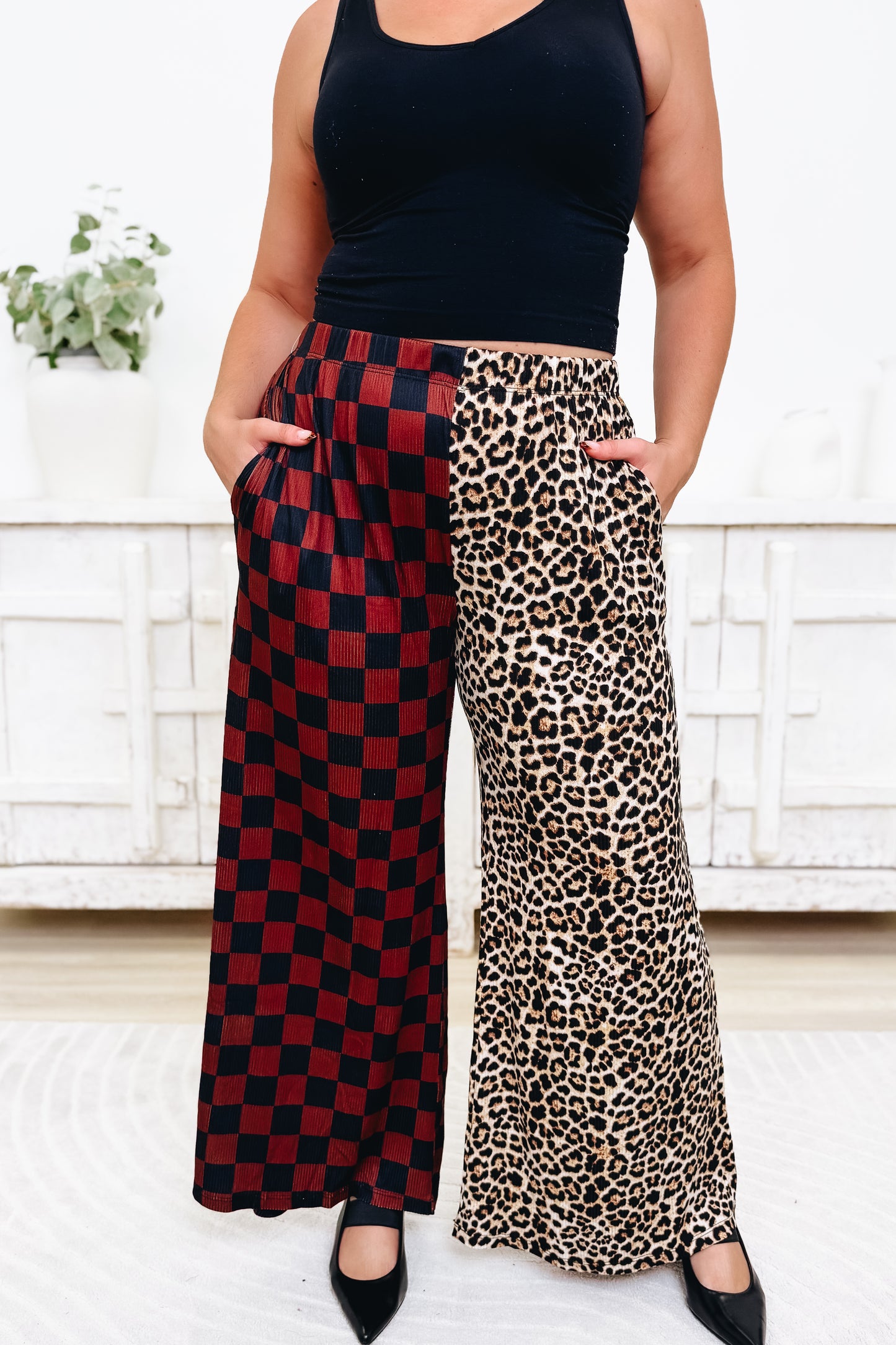 Split Decision Leopard Checkered Pants - Mocha