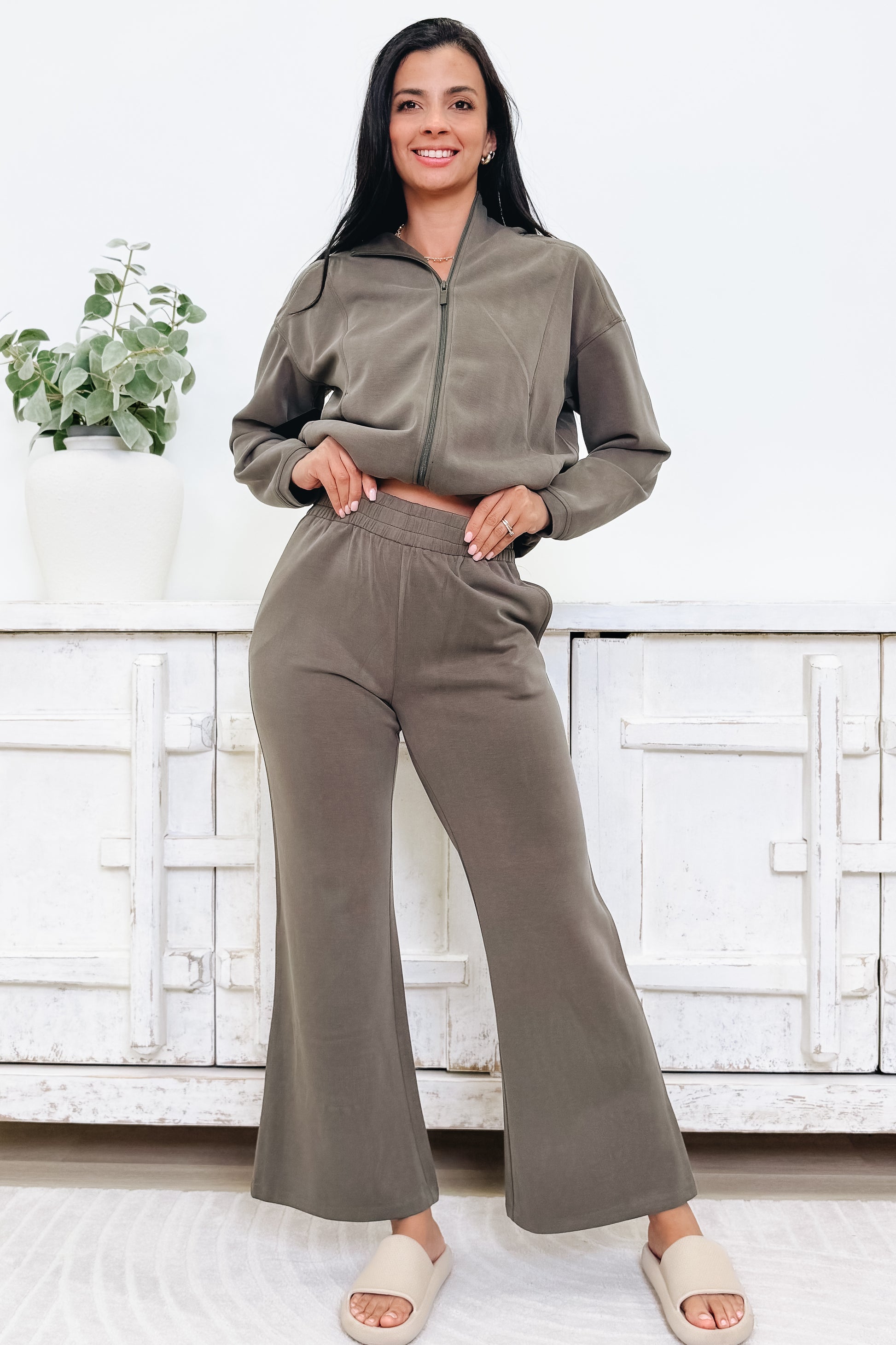 Heart + Hustle Pants - Ash Olive