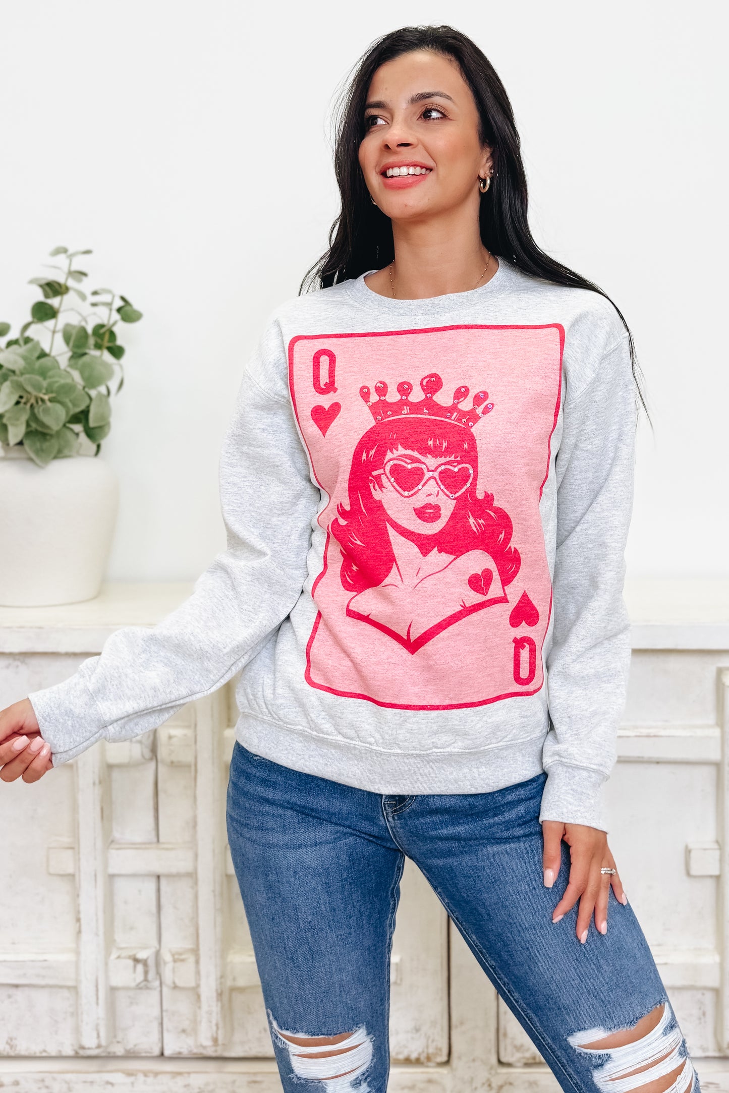 Queen Of Hearts Graphic Sweatshirt