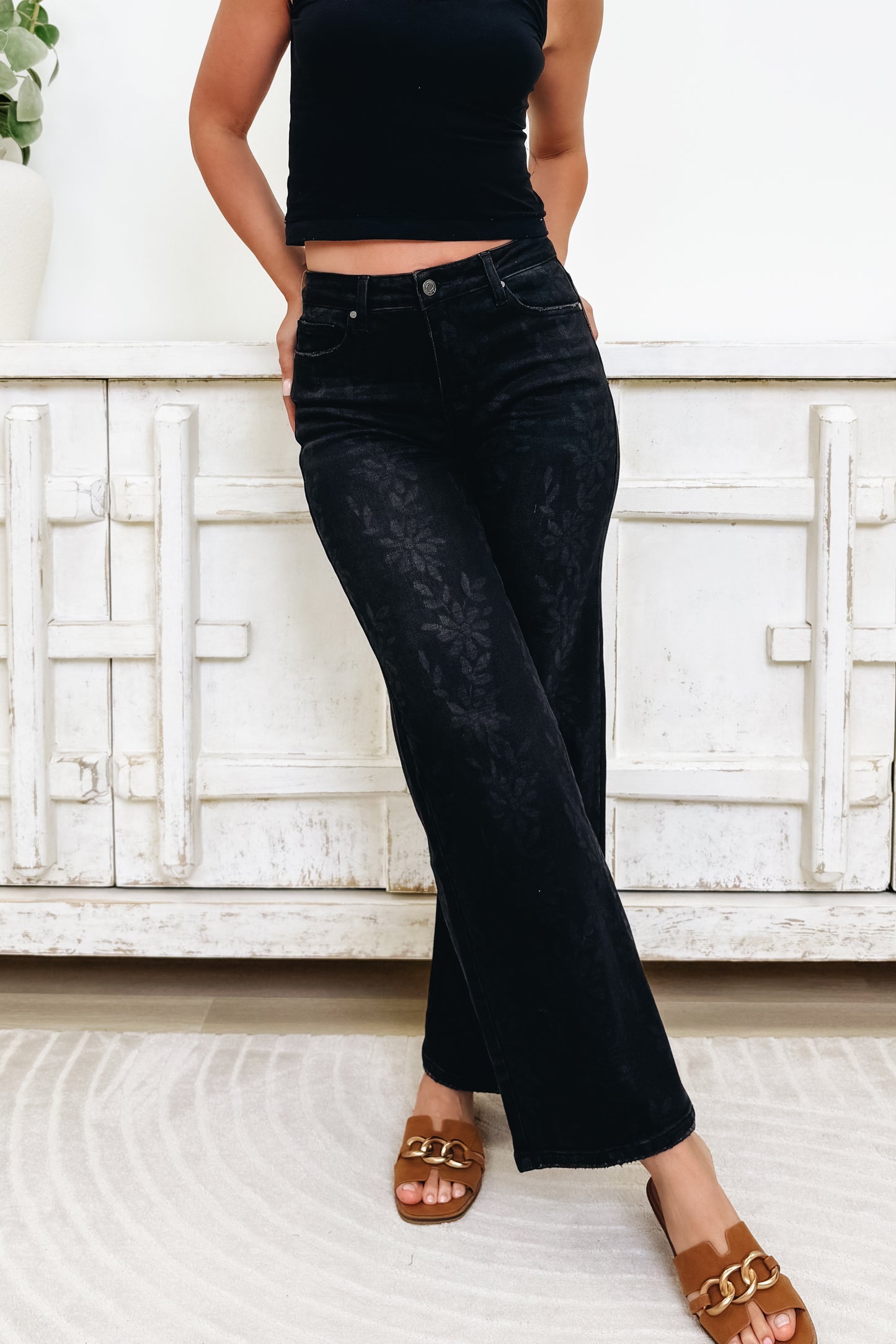Daisy Delight Wide Leg Jeans - Black Denim