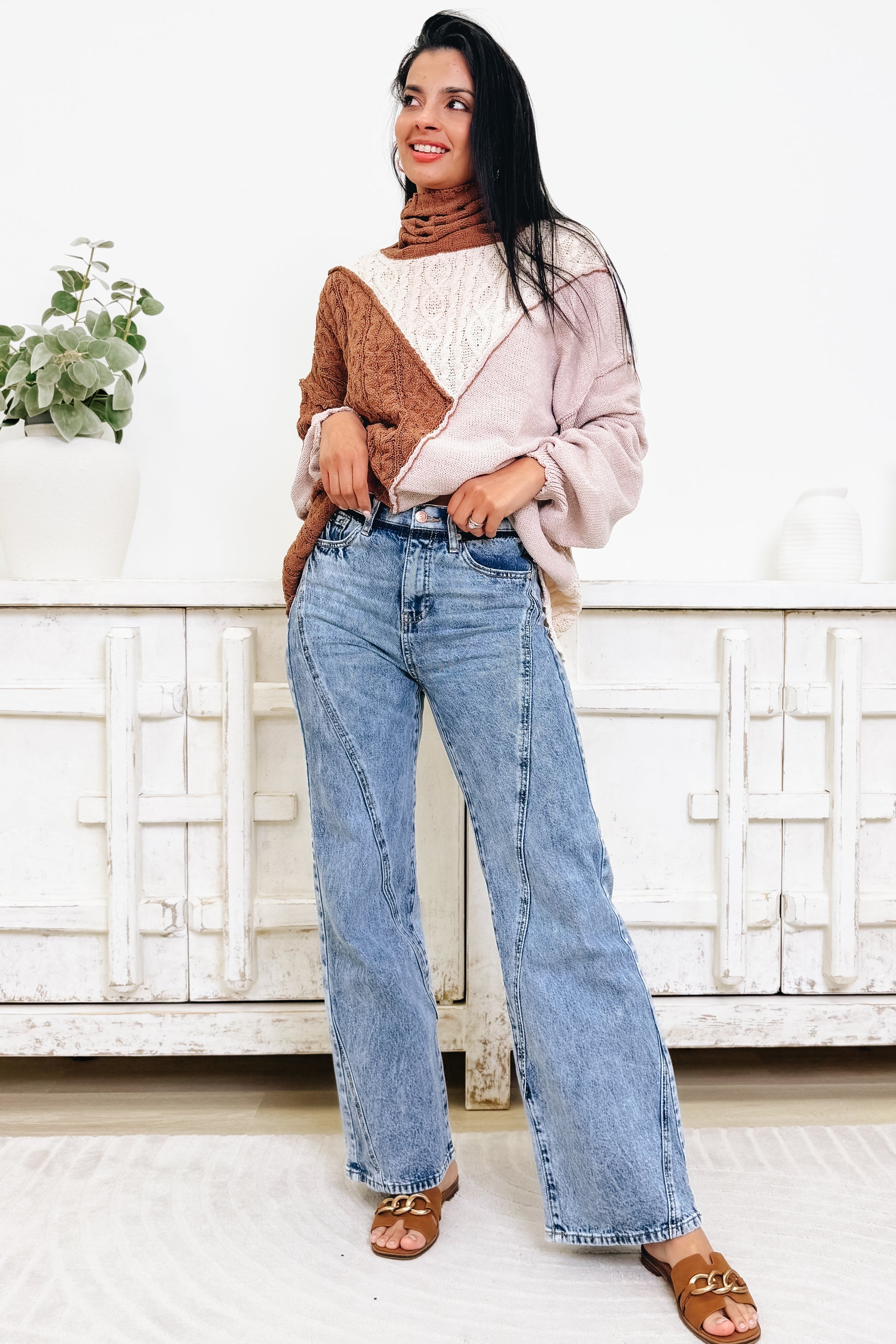 Run The World By Saige Denim - High Rise Straight Jeans - Medium