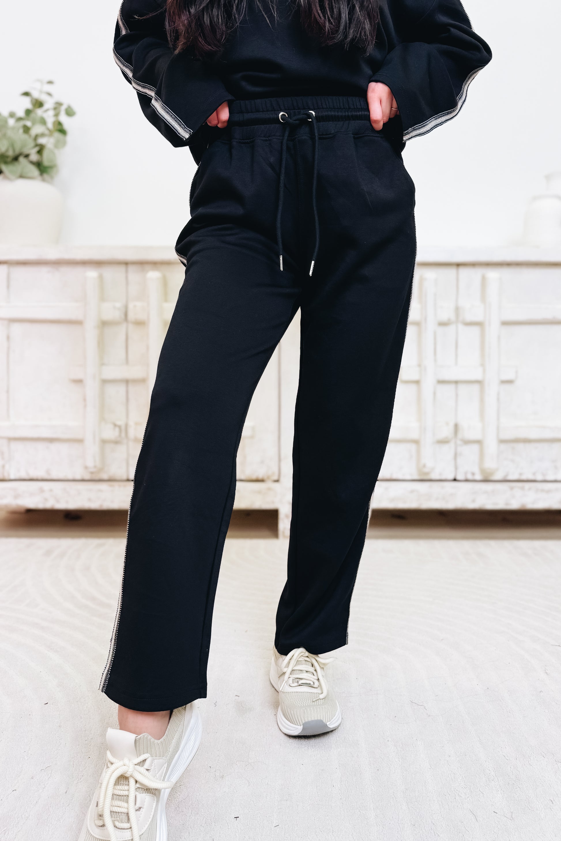 Gleaming Treasure Pants - Black