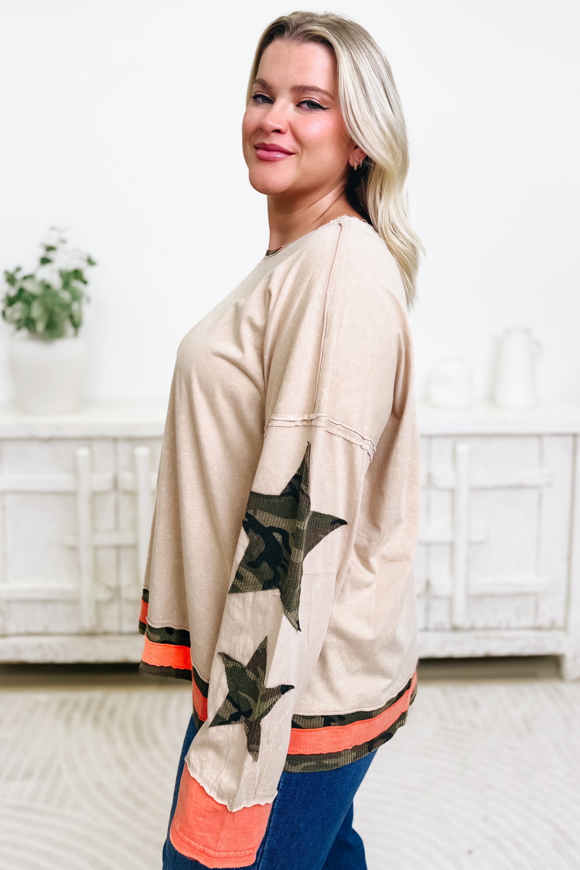 Find The Star Inside Top