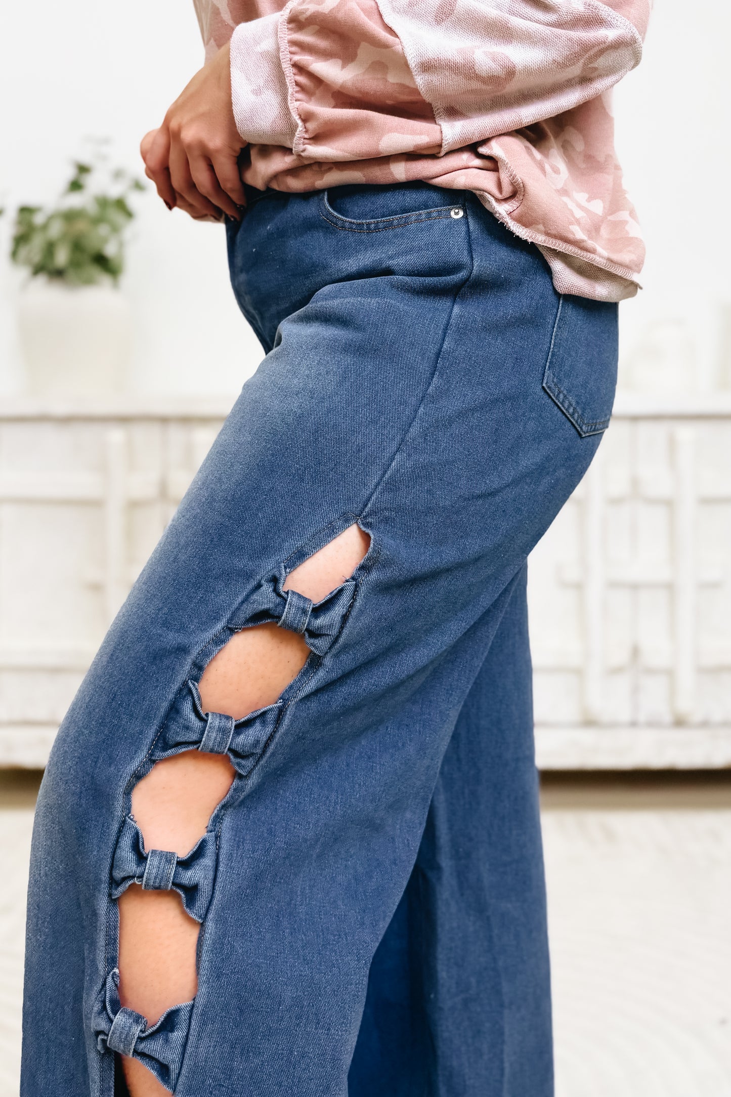 Reign Supreme Jeans - Washed Denim