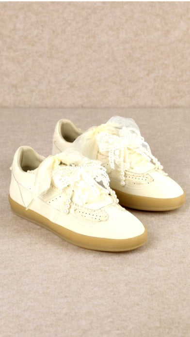 Eleanor Lace Trim Sneakers - Yellow