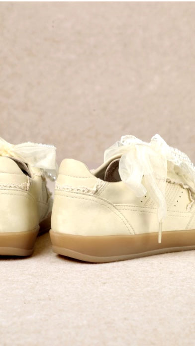 Eleanor Lace Trim Sneakers - Yellow