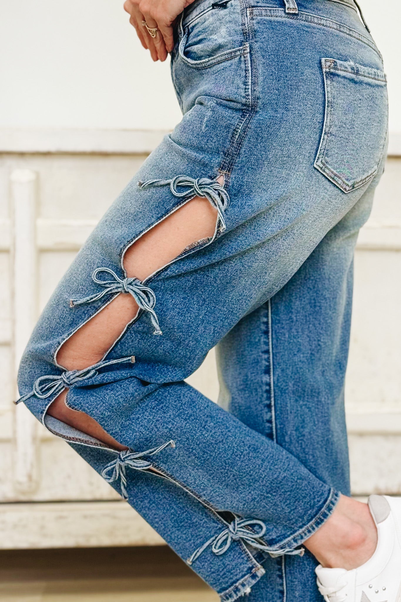 Bows Before Bros By Cello - Mid Rise Baggy Dad Jeans - Medium