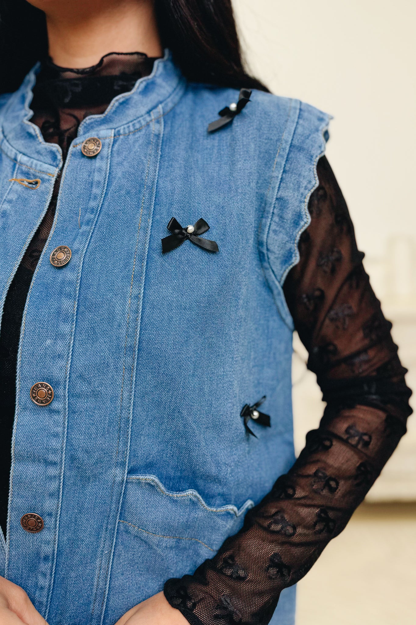 Ribbon Flutter Contest Vest