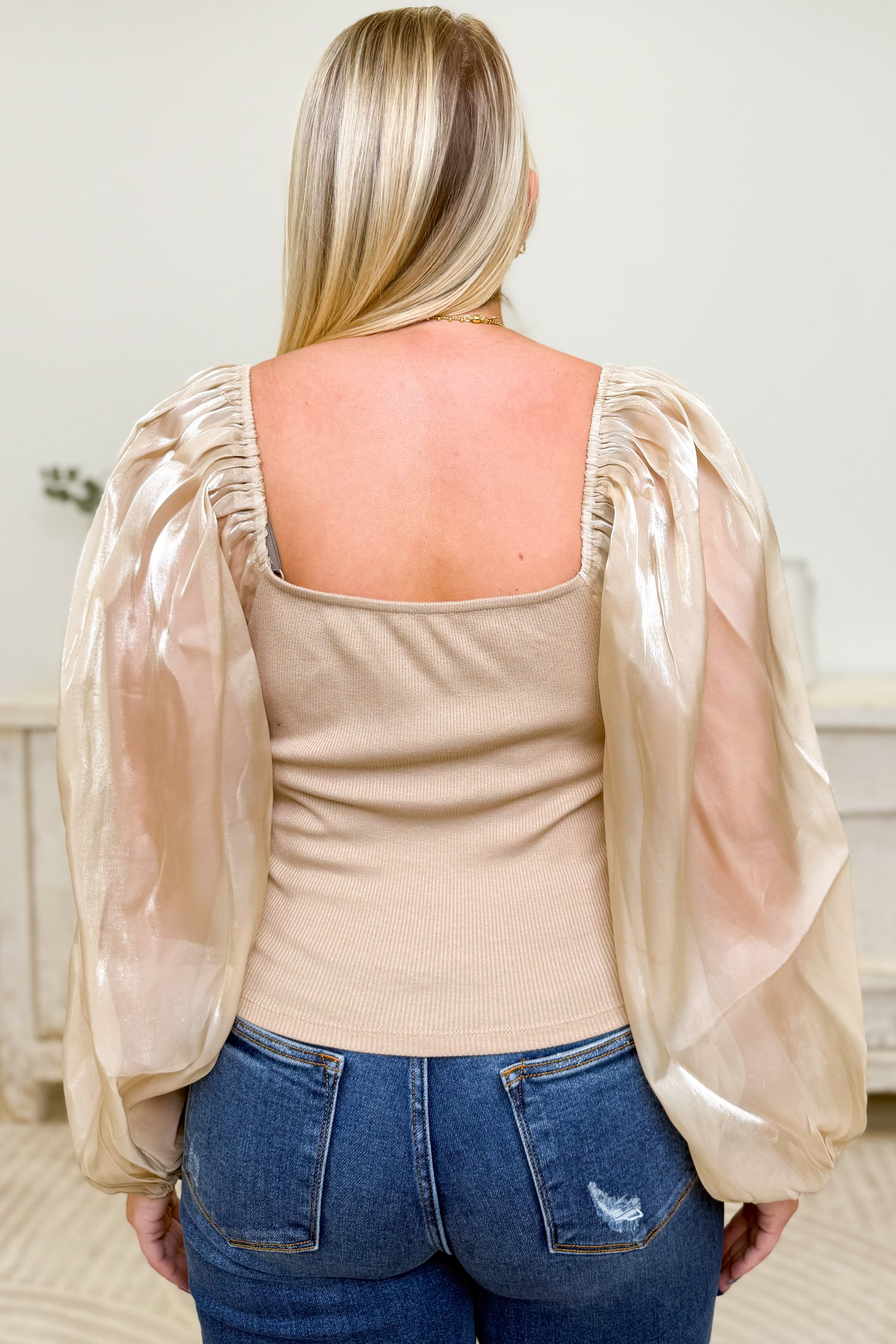 A Miracle Is Happening Top - 2 Colors!