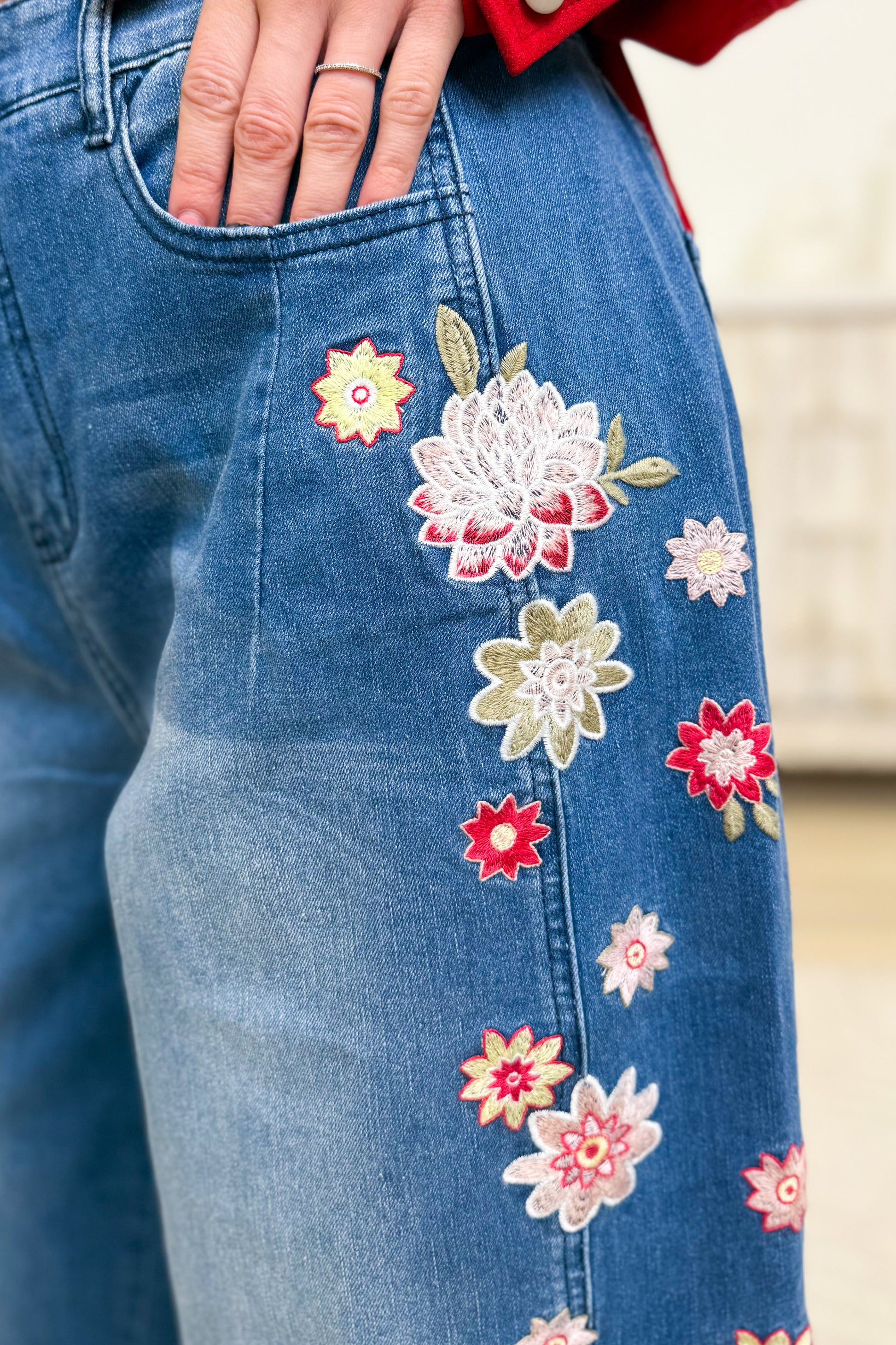 Daisy Does It Floral Pants - Denim