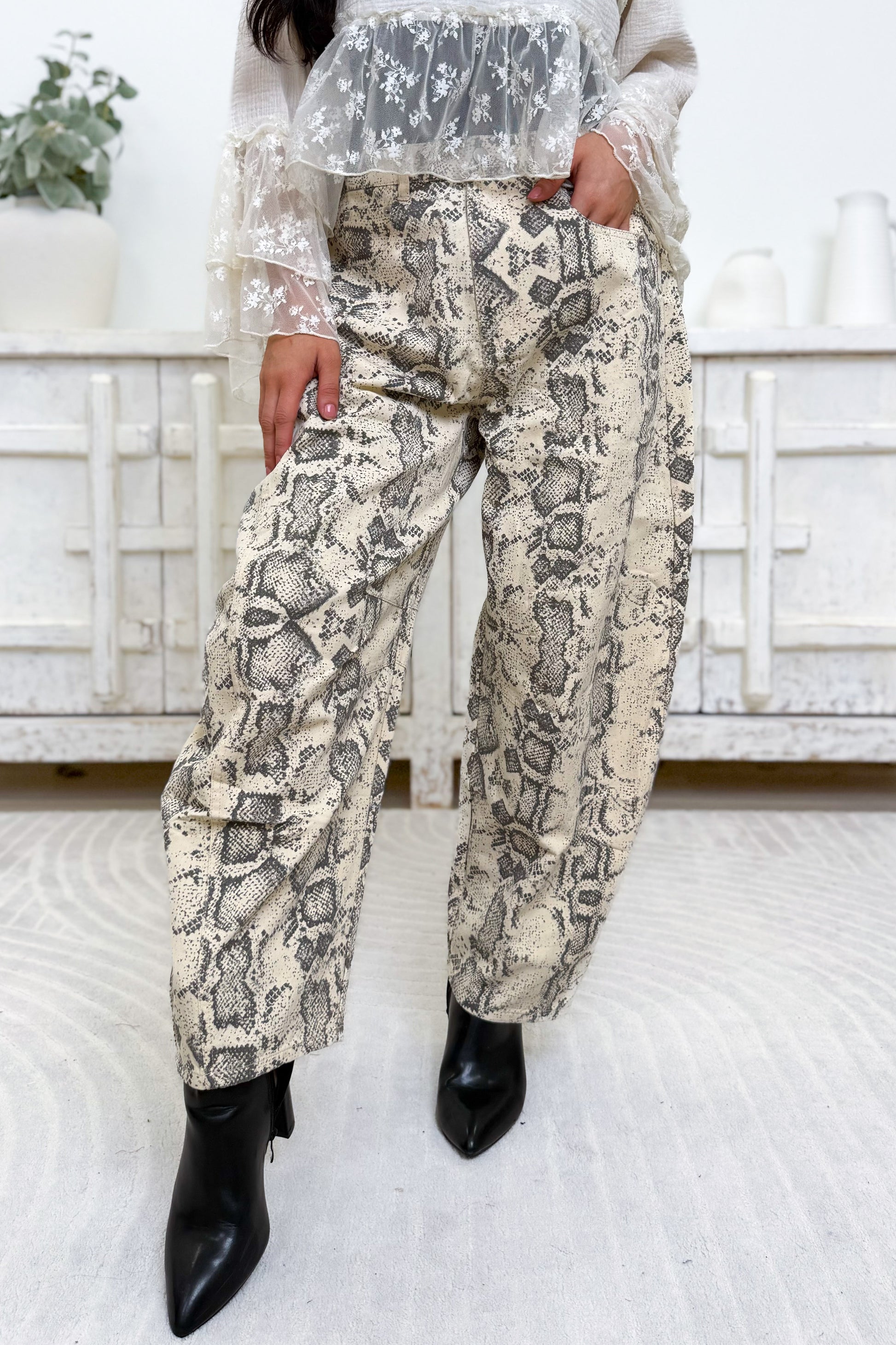 Country Girl Strong Pants - 2 Colors!