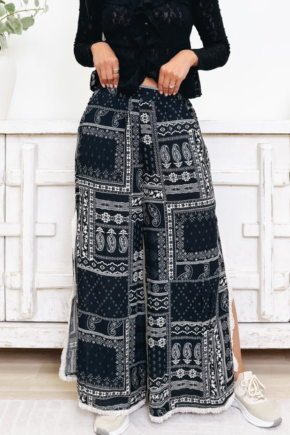 Slit & Slide Pants - Black Multi