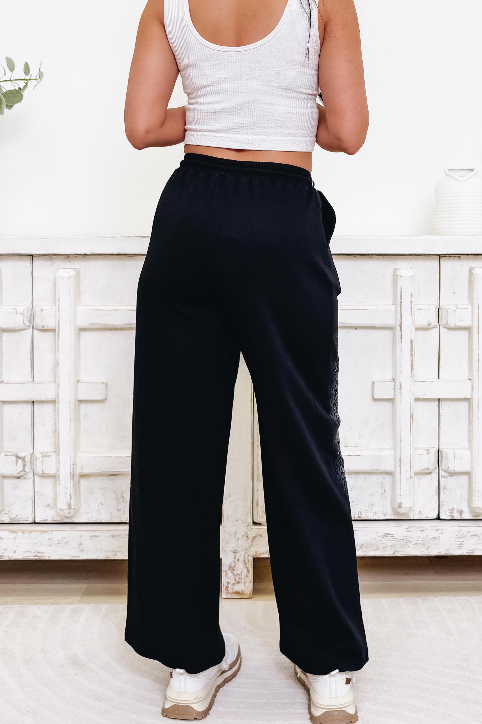 Catch Me In These Leopard Pants - Black