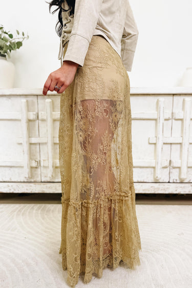 Makes The Lace Skirt