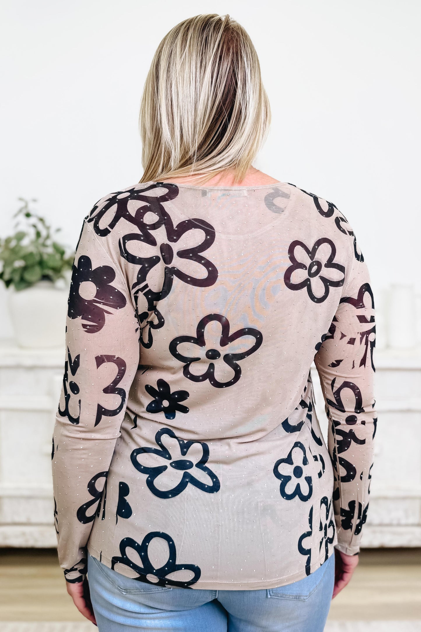 Doodle Me Daisies Top