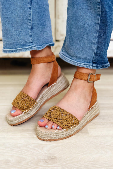 Paisley Wedges - Camel