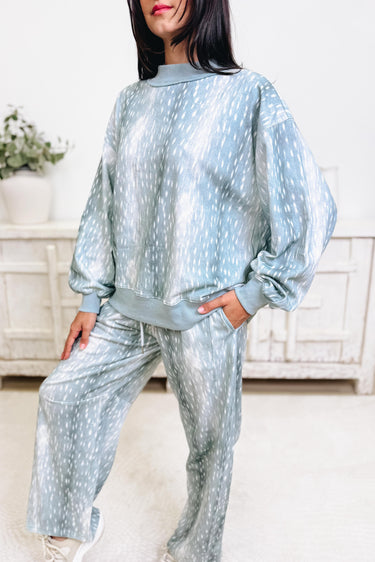 Deer To Dream Pullover - 2 Colors!