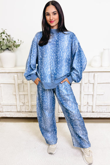 Deer To Dream Pullover - 2 Colors!