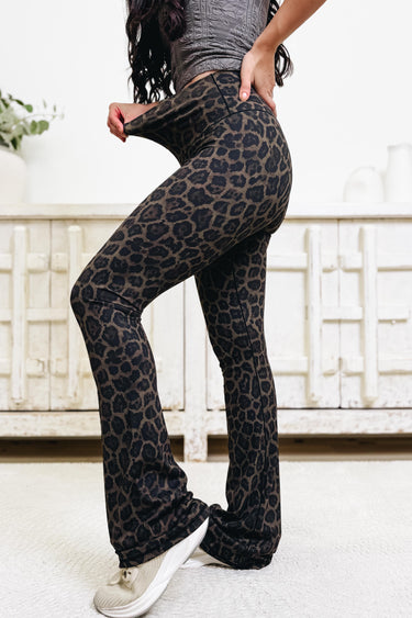 Fully Spotted Leopard Flare Leggings