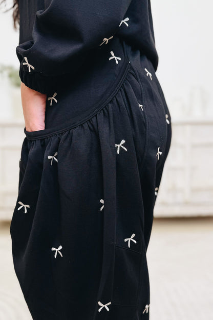 Ribbon Cutting Ceremony Barrel Jogger Pants - Black
