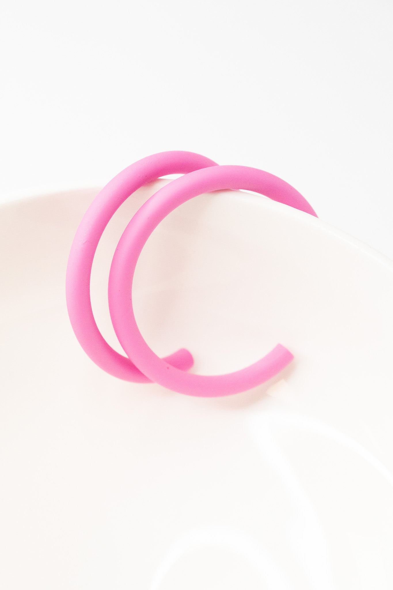 Josefina Earrings Small - Matte Lollipop