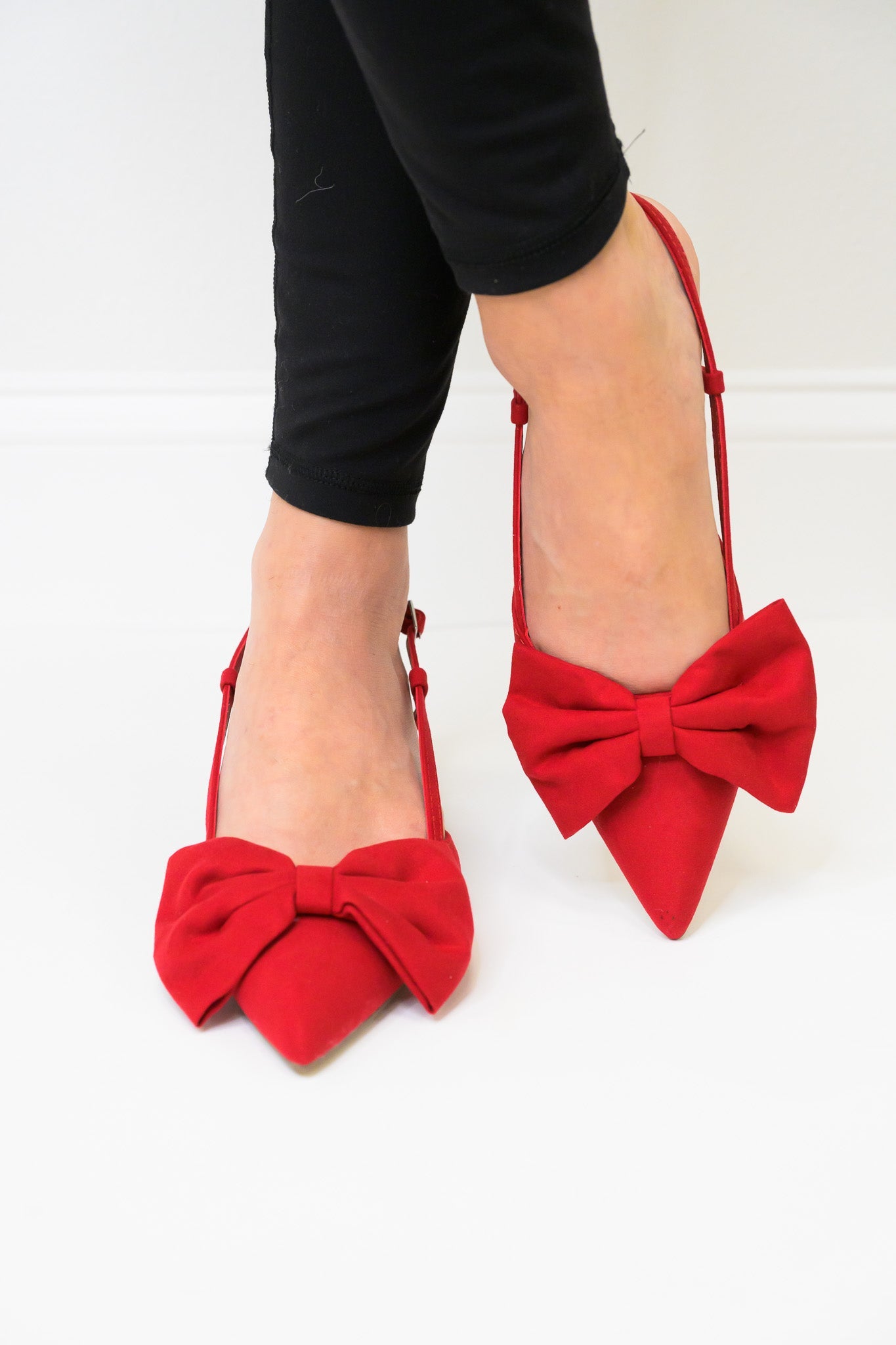 Doda Big Bow Pointed Tow Slingback Kitten Heel - Red