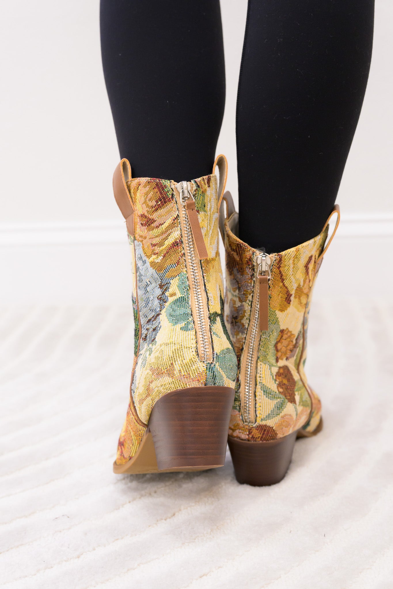 Oasis Society The Kaiya Boots - Floral