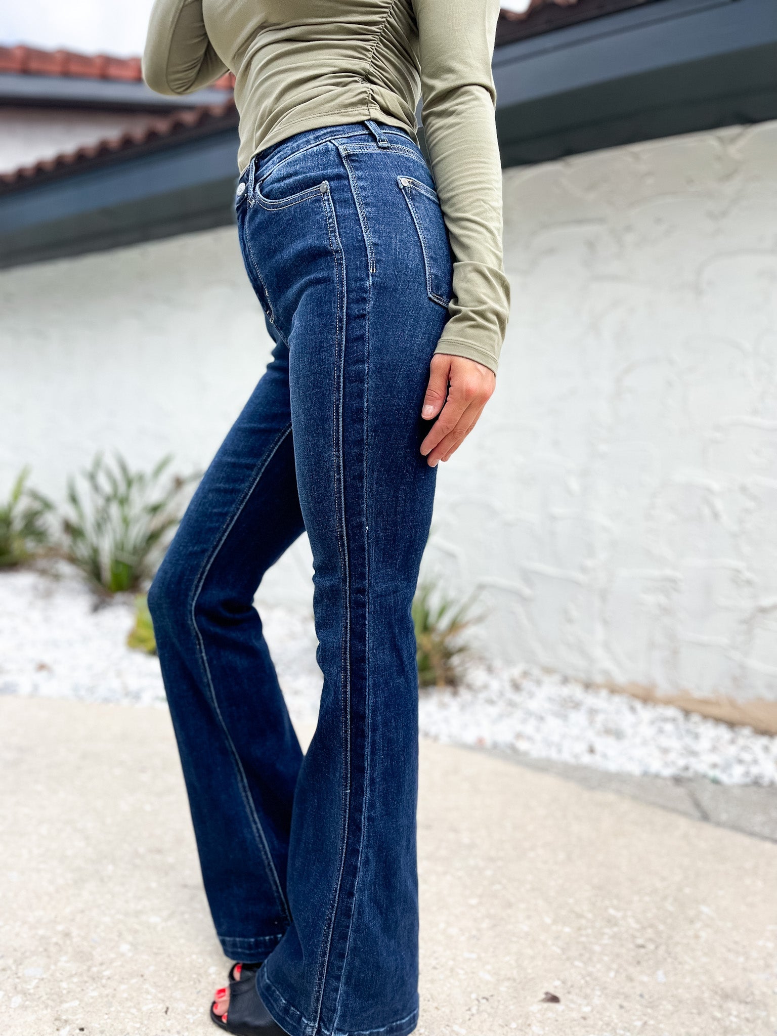 Coast To Coast By Judy Blue - High Rise Side Seam Flair Jeans