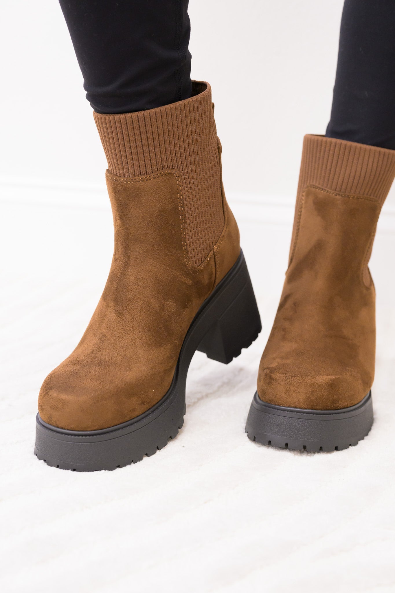 Super Chunky Chelsea Ankle Booties - Chocolate