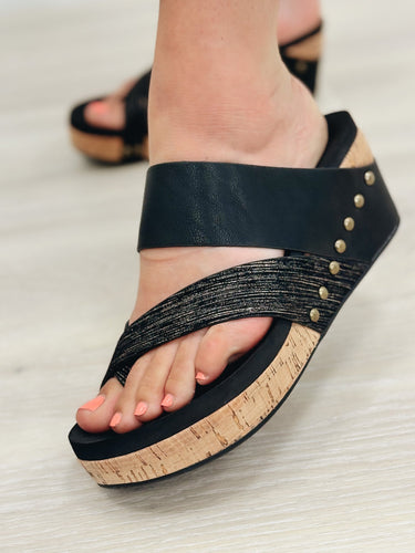 Corky's Bashful Wedge - Black