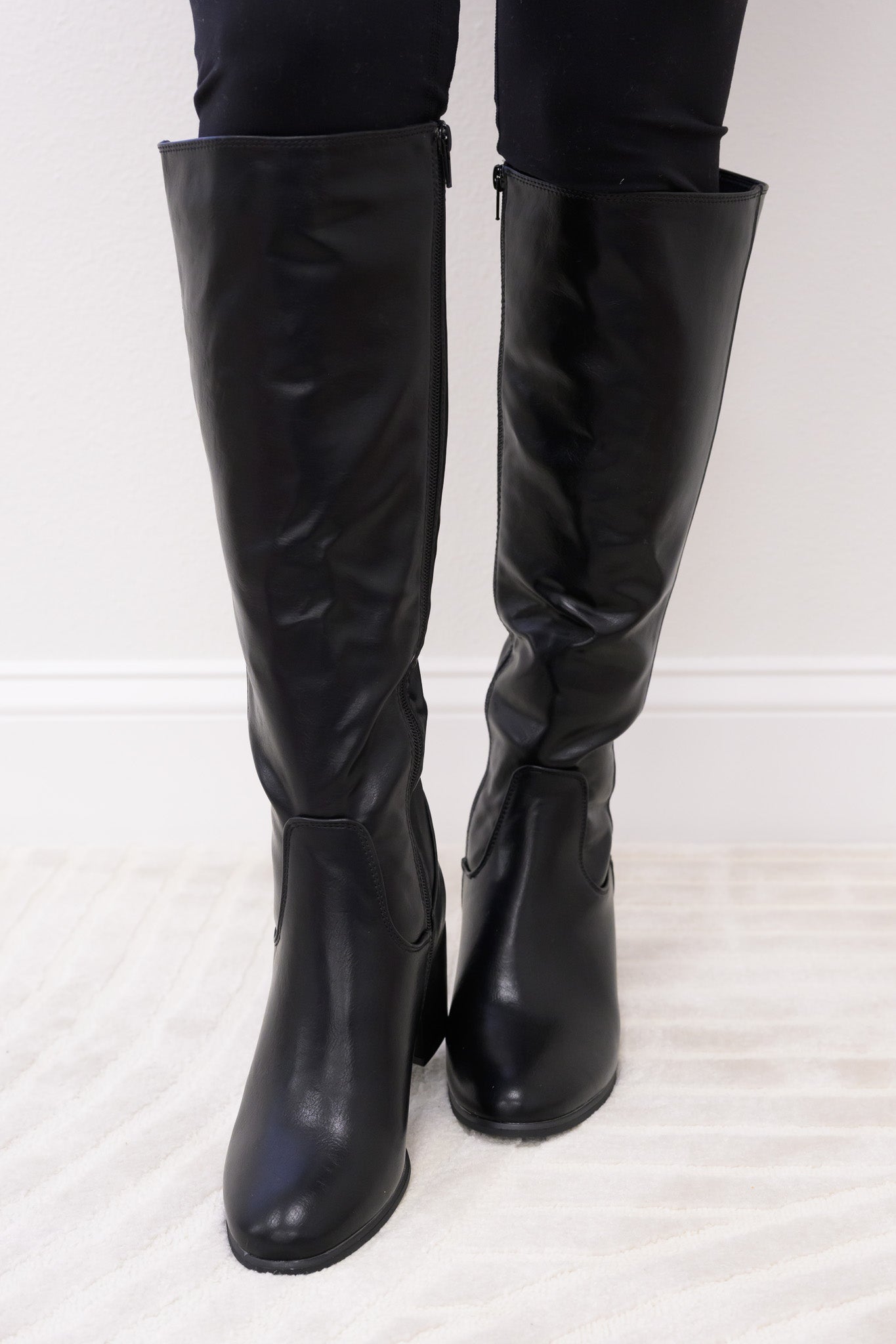 Heartbeat Block Heeled Riding Boots - Black
