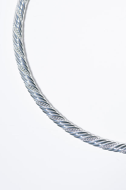 Lunara Necklace - Liquid Metallic Pearl White
