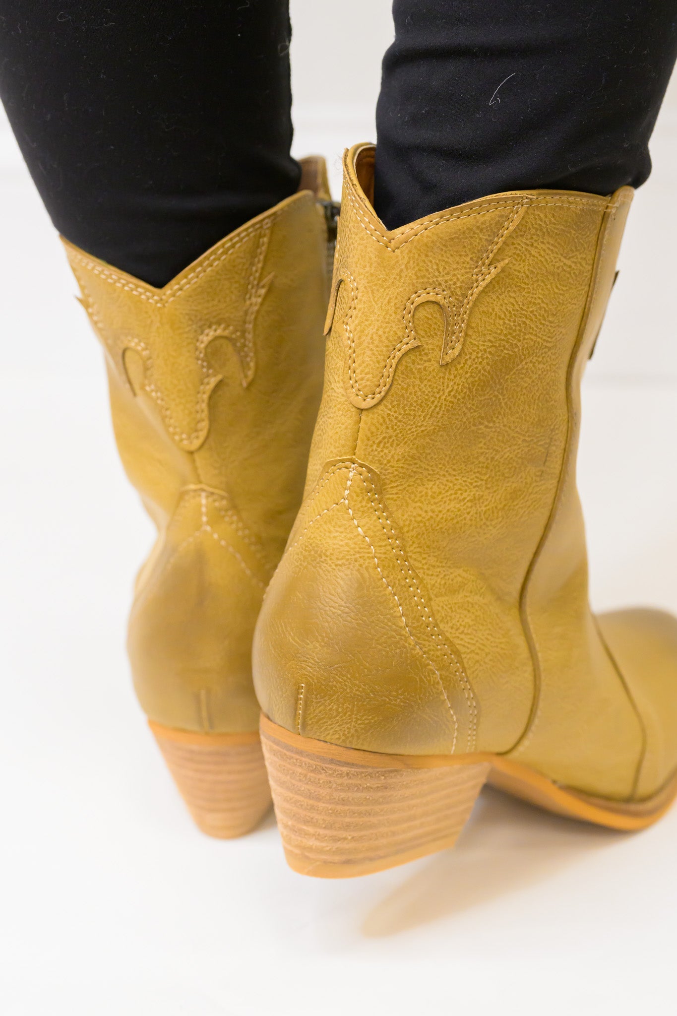 Dallas Western Booties - Taupe
