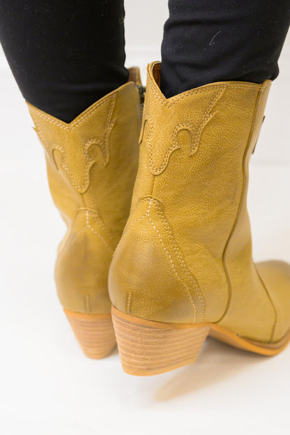 Dallas Western Booties - Taupe