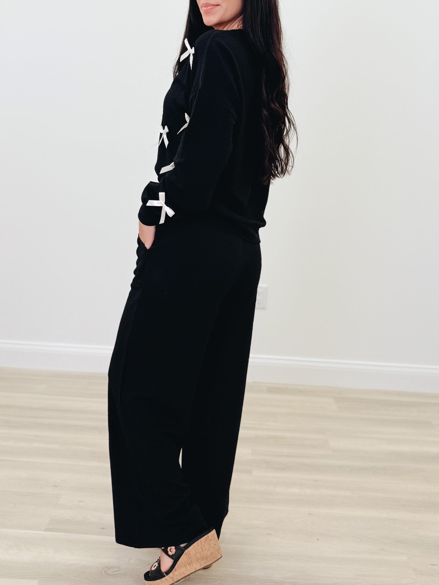 Sweet & Spunky Bow Sweatpants - 2 Colors!