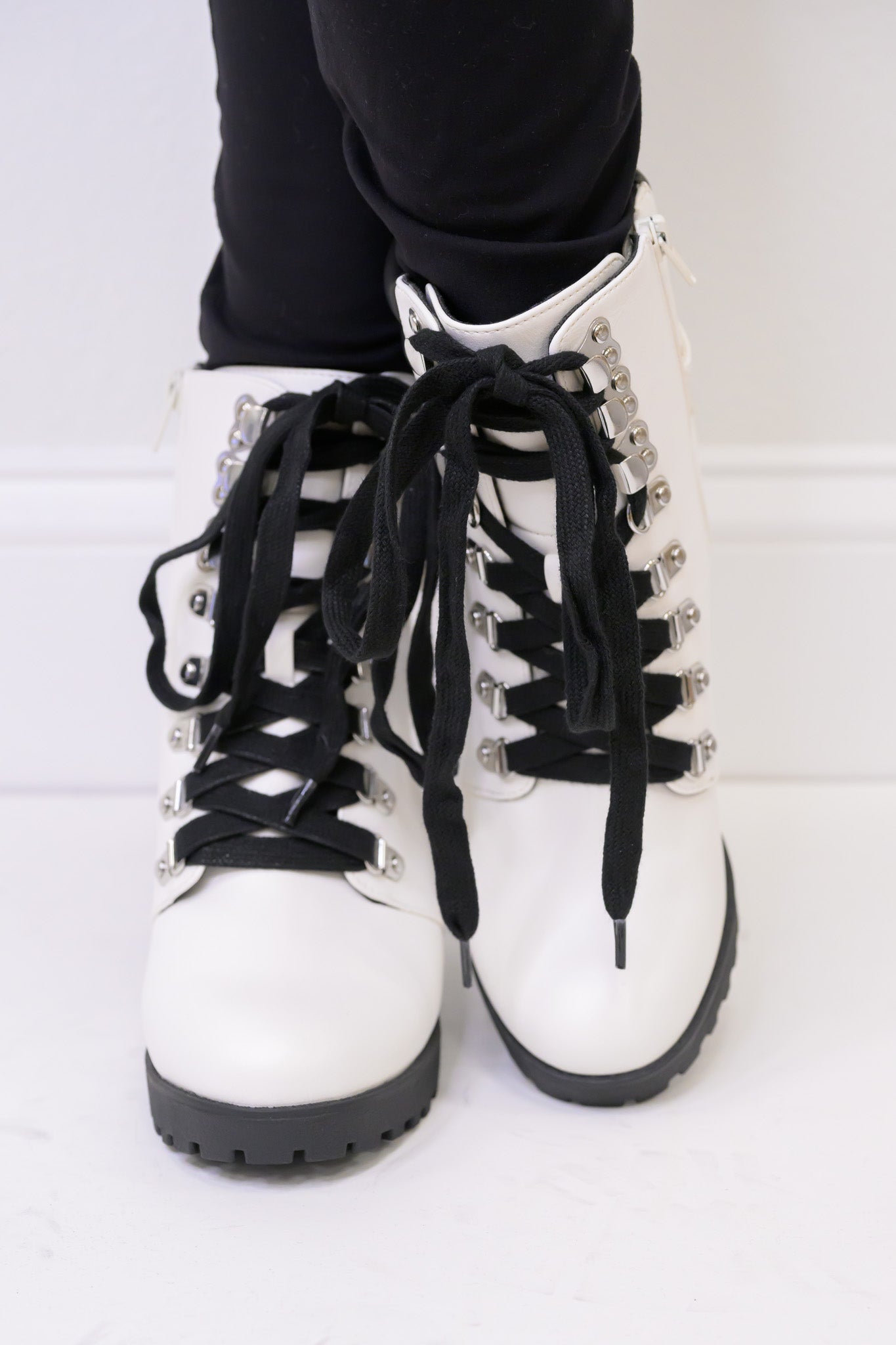 MIA Annamaria Boots - White